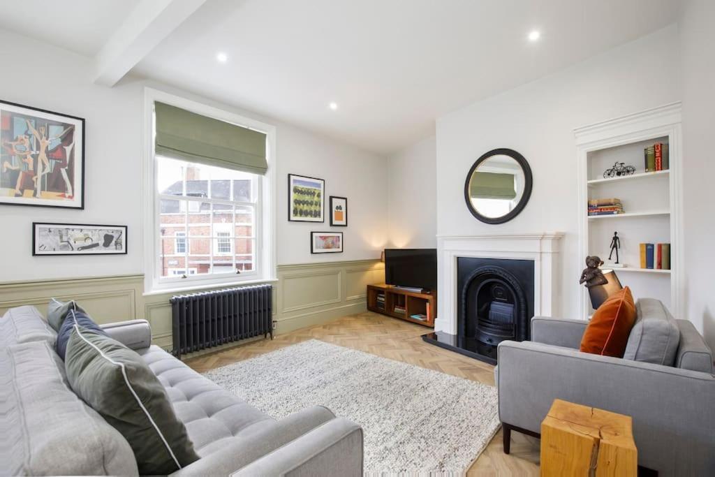 Aldwark View With Free Parking Apartment York Exterior photo