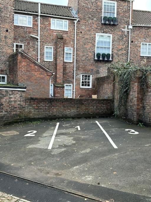 Aldwark View With Free Parking Apartment York Exterior photo